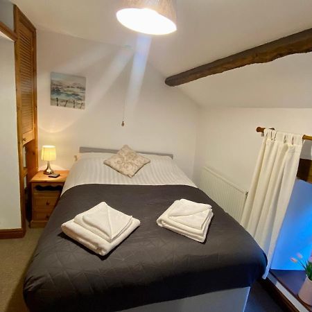Seven Stars Inn Билт Уелс Екстериор снимка
