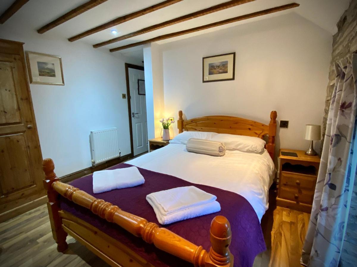 Seven Stars Inn Билт Уелс Екстериор снимка
