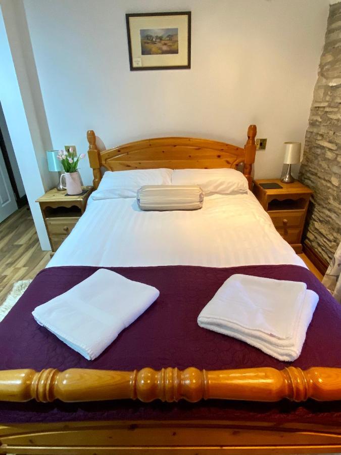 Seven Stars Inn Билт Уелс Екстериор снимка