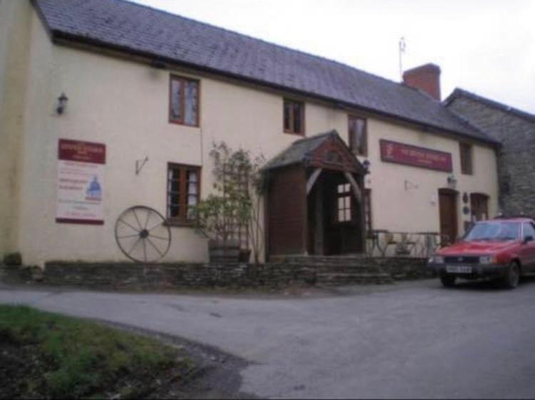 Seven Stars Inn Билт Уелс Екстериор снимка