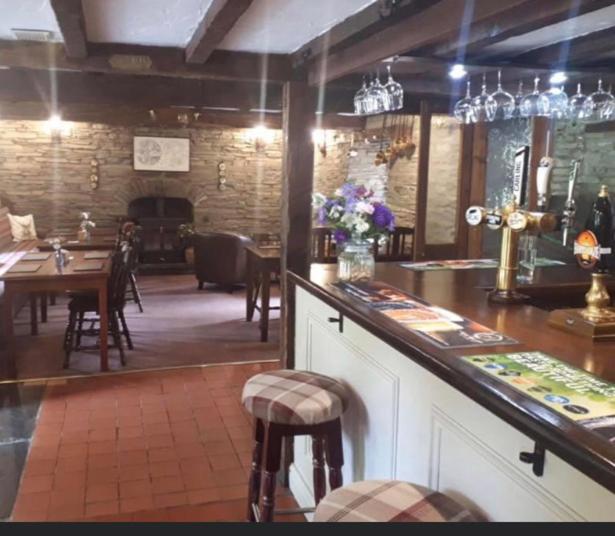Seven Stars Inn Билт Уелс Екстериор снимка