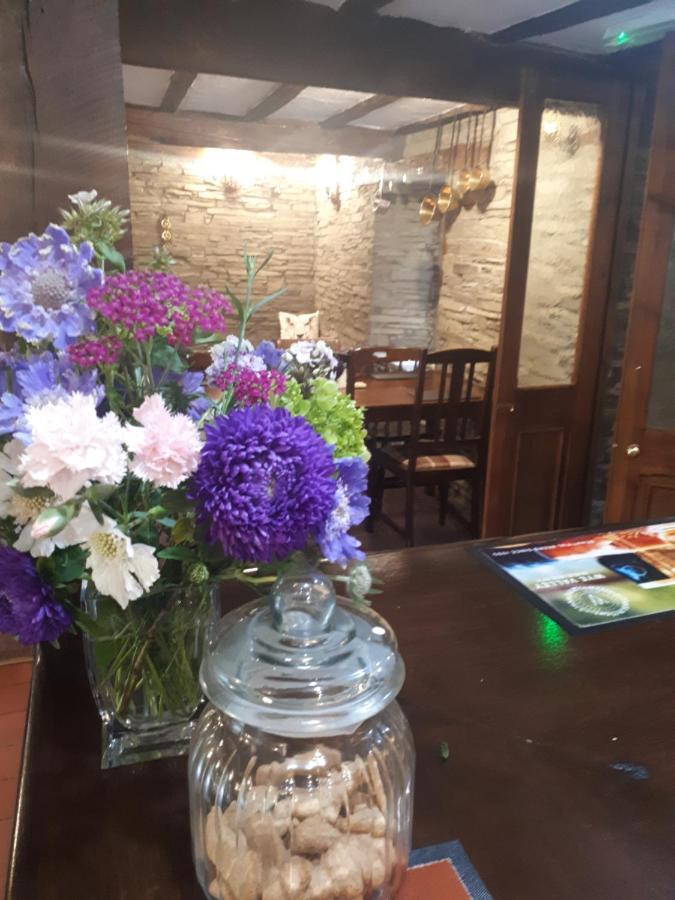 Seven Stars Inn Билт Уелс Екстериор снимка